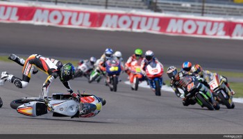 GP d'Indianapolis, Moto3. Photo : motogp.com De nombreuses chutes ont émaillé la course Moto3 sur la piste poussiéreuse d'Indy, notamment celle de Jack Miller en début de course.