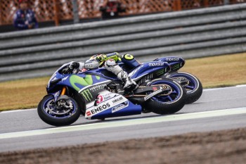 GP du Japon 2015, Motegi, MotoGP. Photo : motogp.com La lutte continue entre Valentino Rossi et Jorge Lorenzo, toujours à l'avantage du premier.